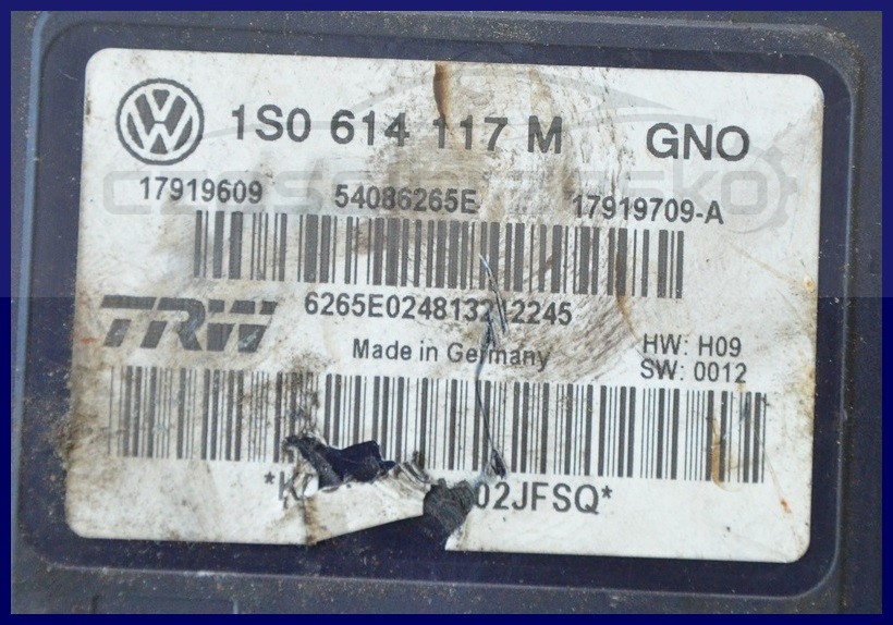 6733334186_1